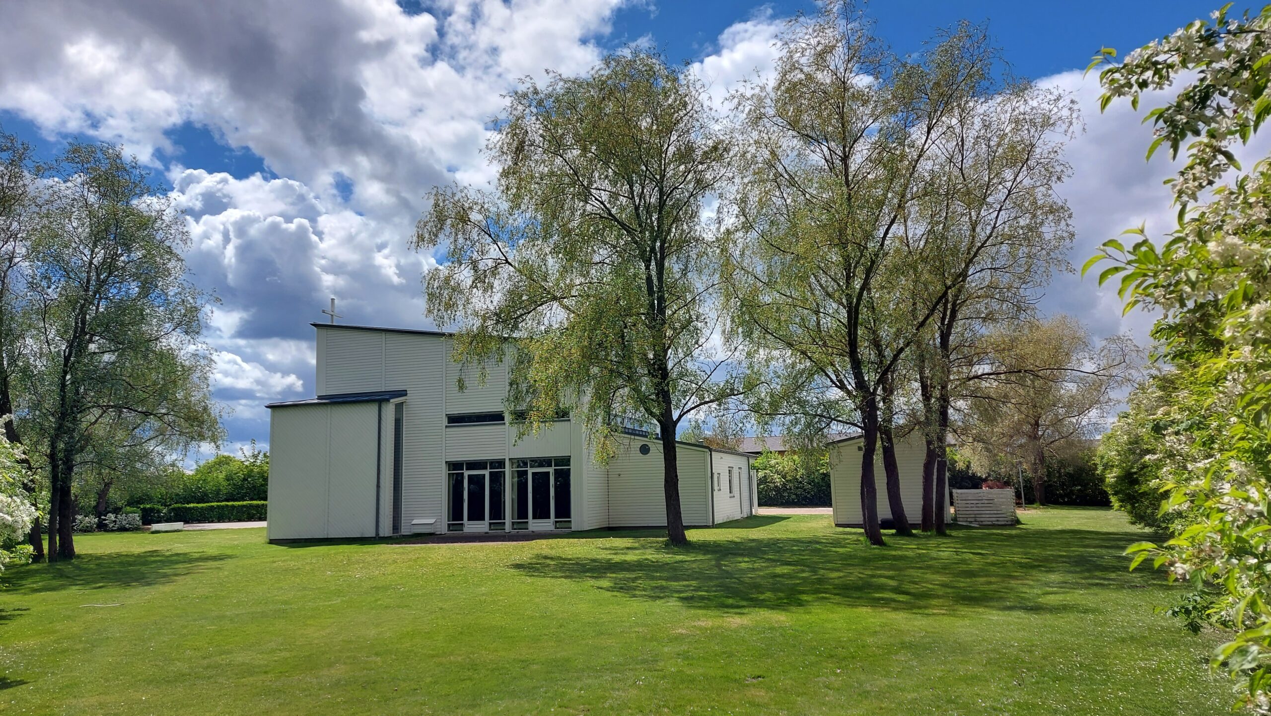 Opførelse af skole- og daginstitutions bygning
